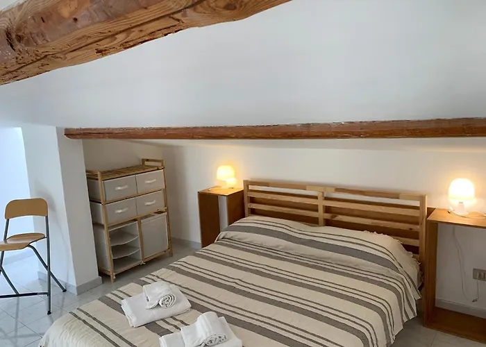 Gioberti 25 アパート *